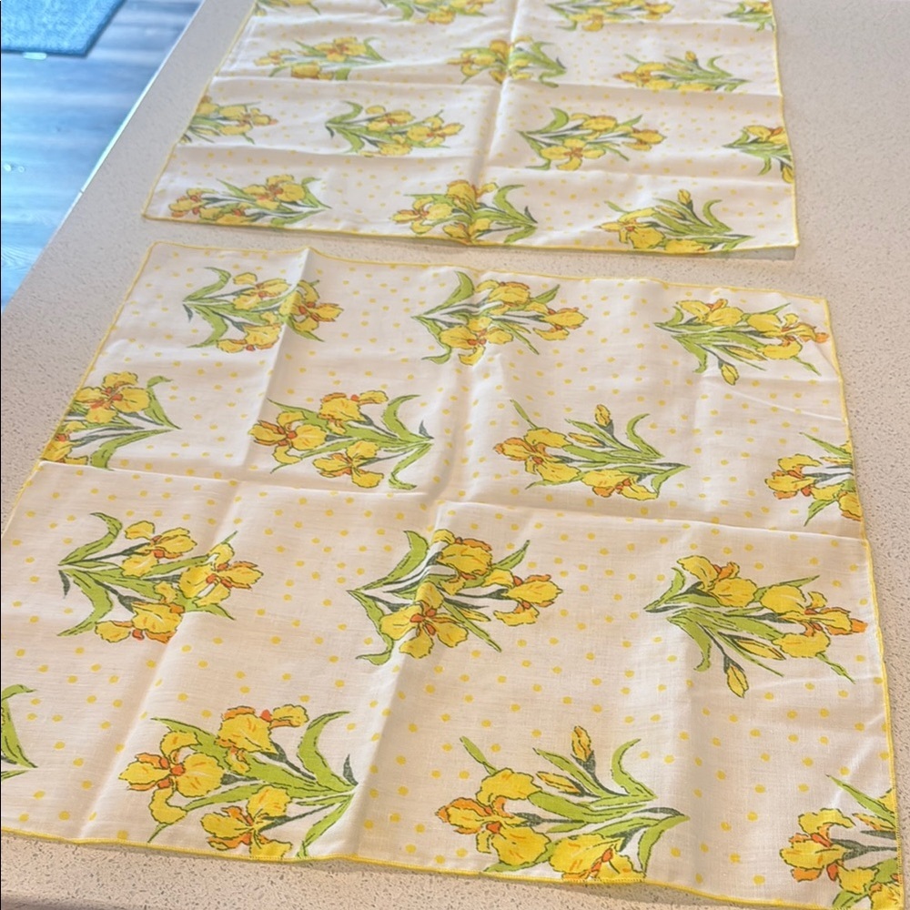 Vintage Floral Yellow Kitchen Set of 2 placemats 4 napkins - Picture 10 of 11